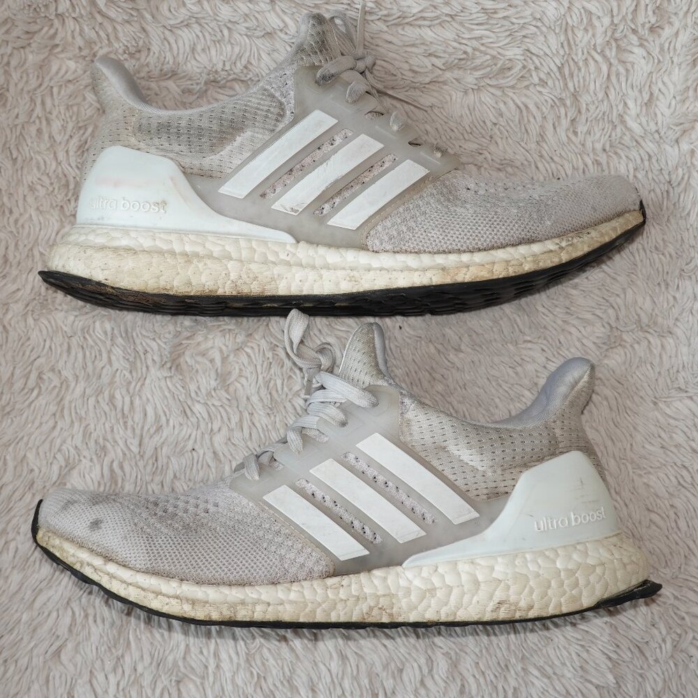 Men's Size 7.5 Adidas Ultraboost 1.0 Running Shoes, White